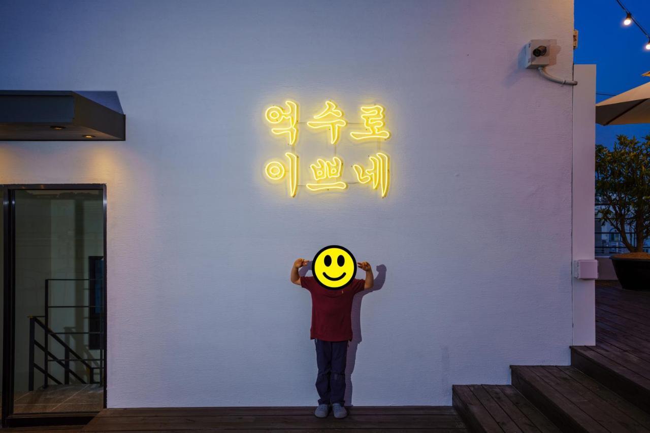 Hotel Pico Tongyeong Buitenkant foto